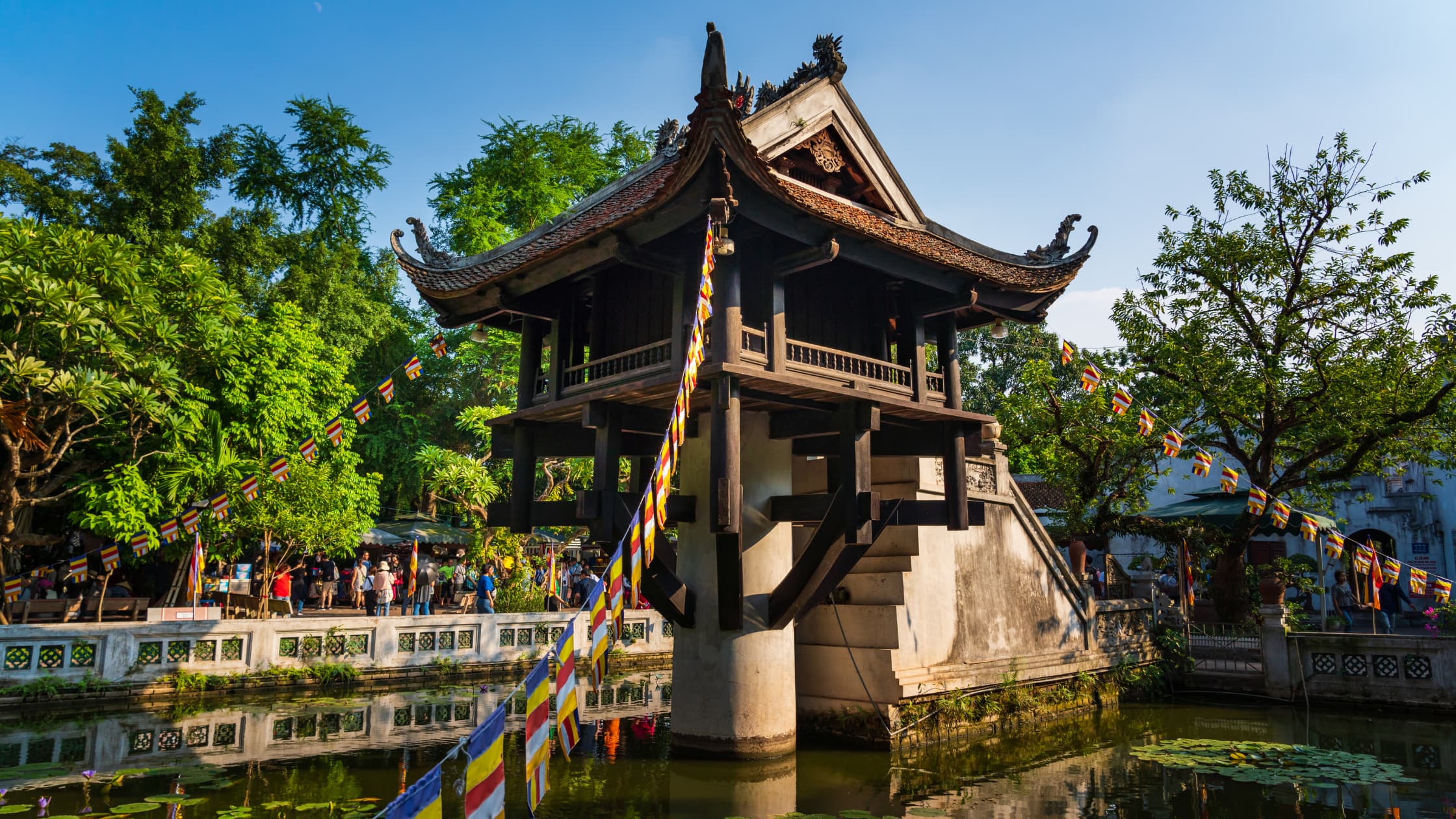 FAVORITE VIETNAM FANSIPAN MOUNTAIN + HALONG BAY & SAIGON RIVER CRUISE