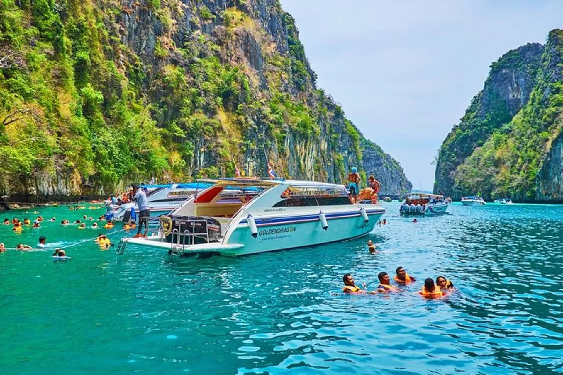 phi-phi-island