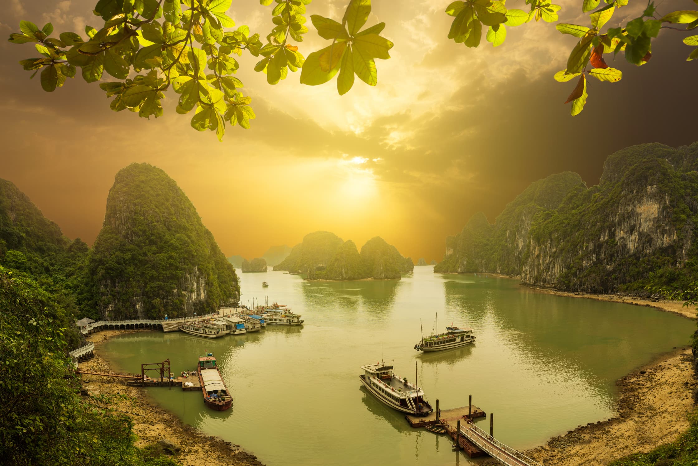 Du Thuyền Paradise Elegance Tour Trọn Gói 2 Ngày 1 Đêm