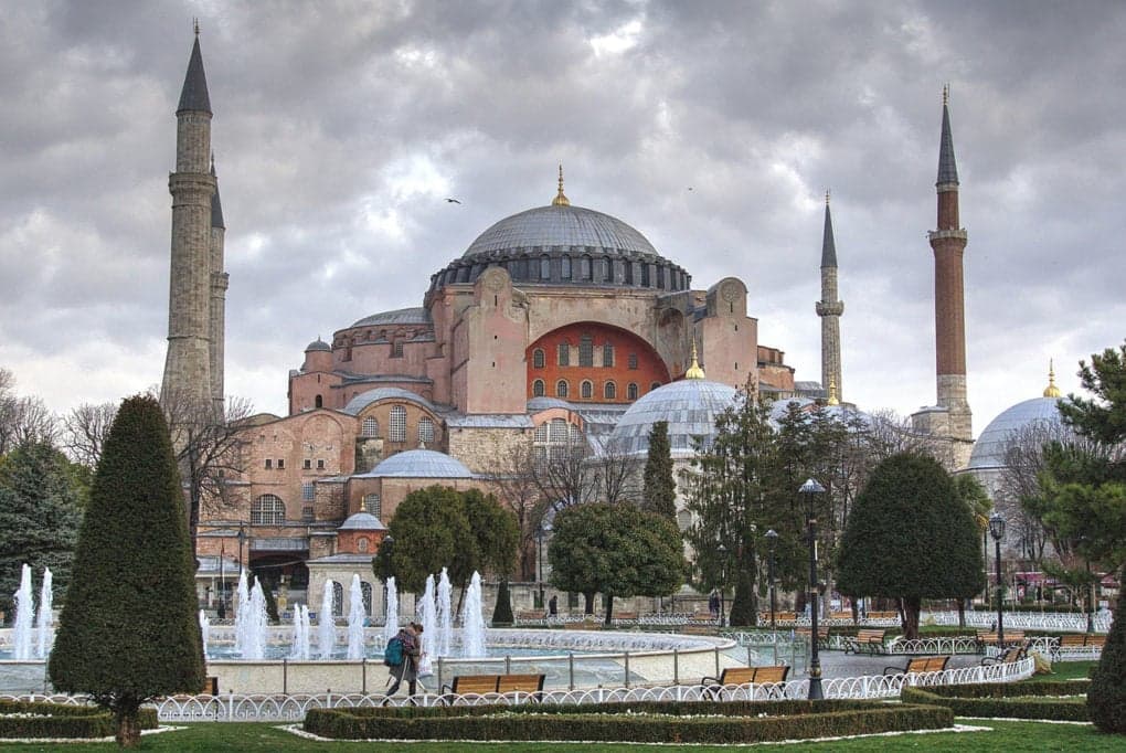 Istanbul Essentials: Hagia Sophia & Sultanahmet Tour