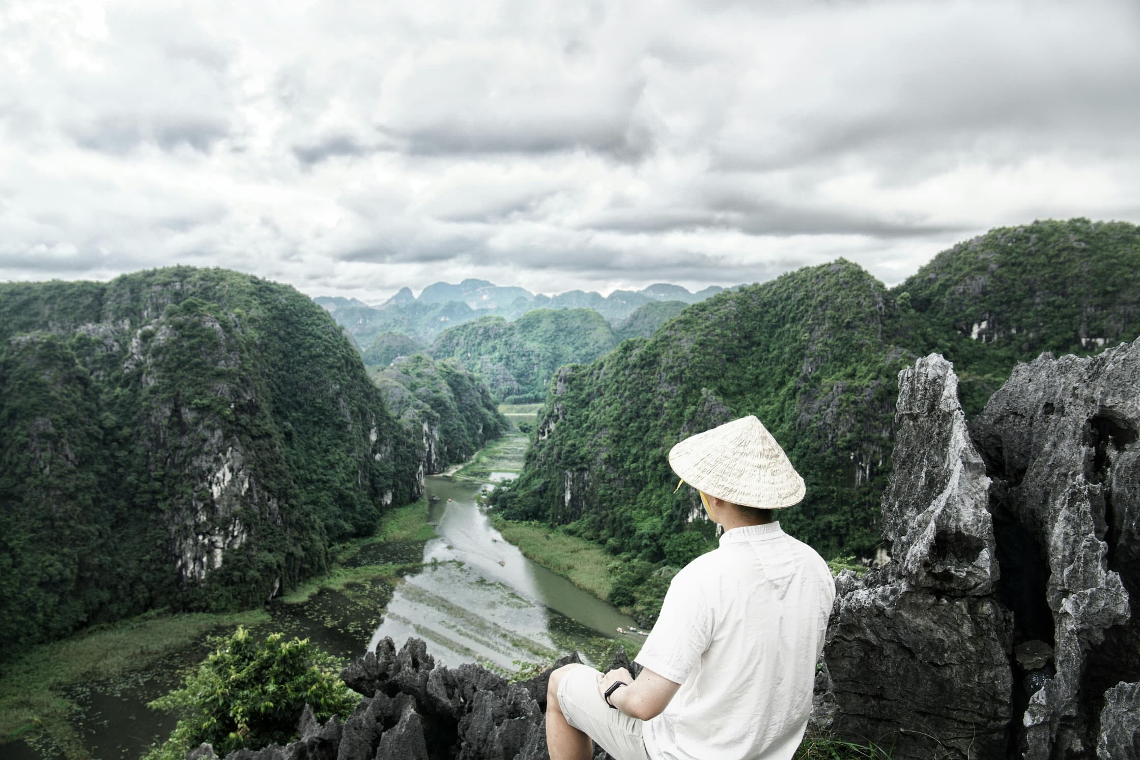 Ninh Binh Day trip from Hanoi: Ninh Binh - Hoa Lu - Trang An - Mua Cave​