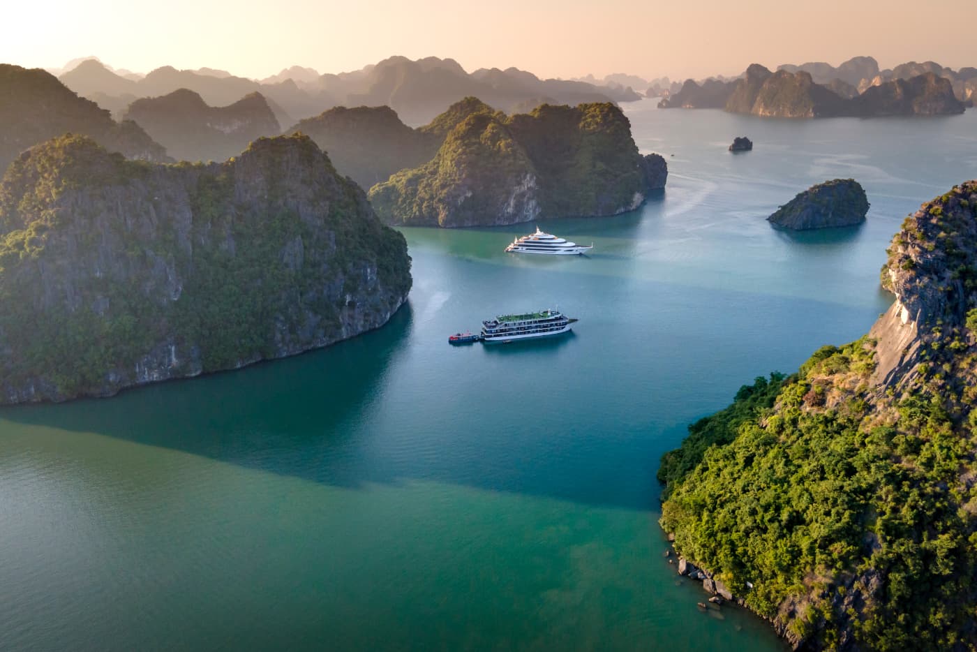 Du Thuyền Paradise Elegance Tour Trọn Gói 2 Ngày 1 Đêm