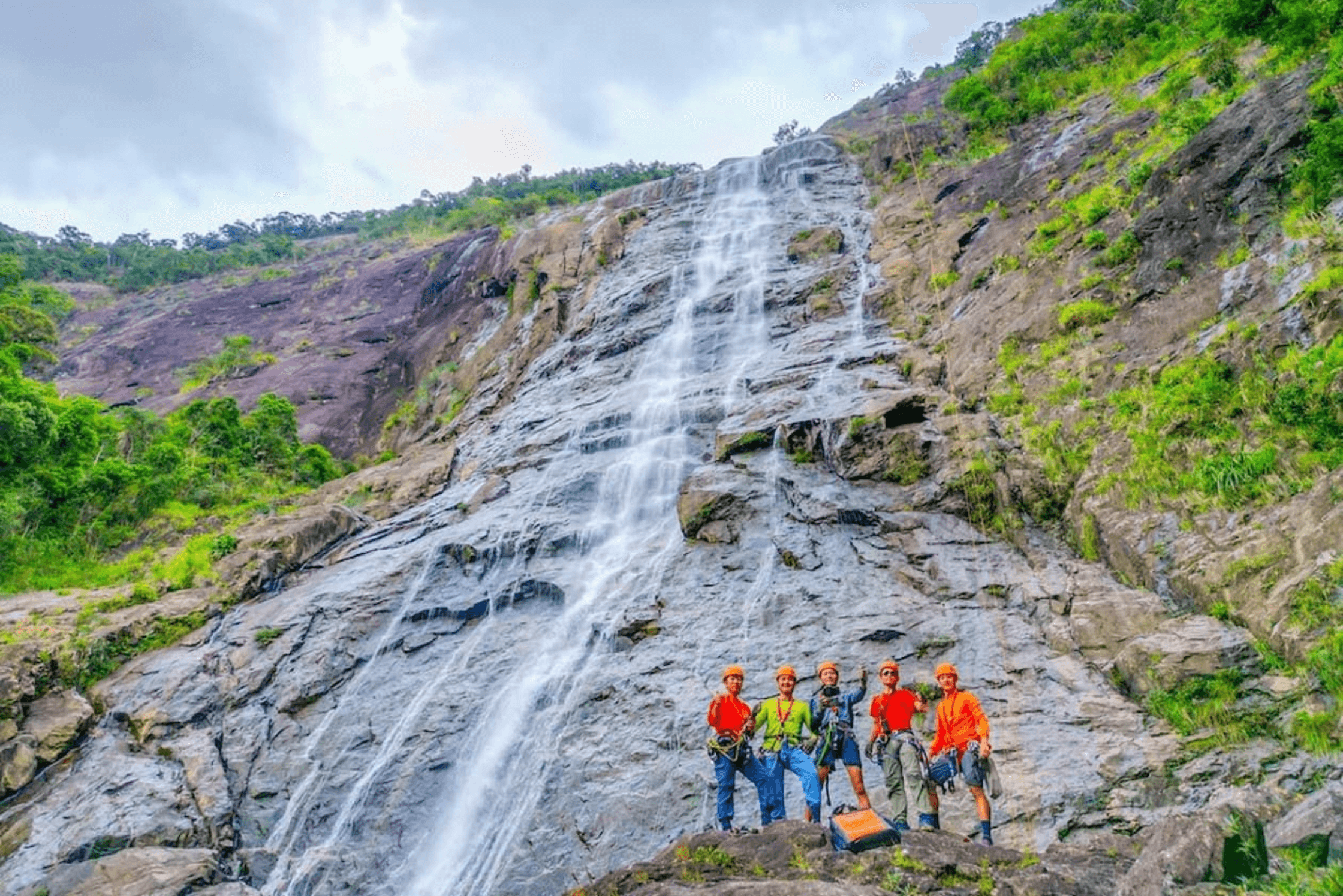 Trekking Vườn Quốc gia Bạch Mã - Tour Trong Ngày từ Đà Nẵng