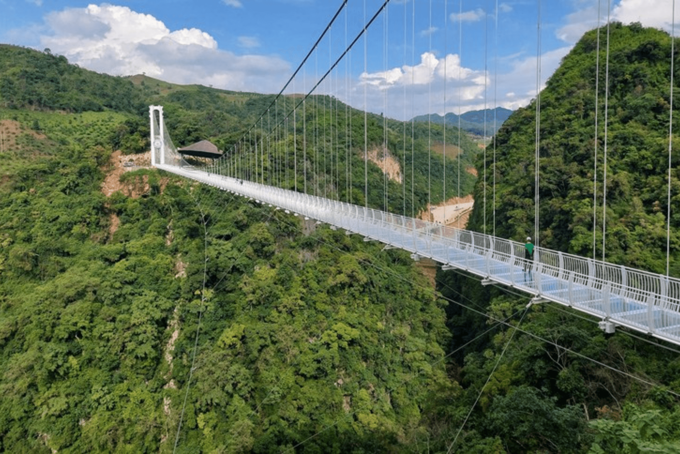 Tour Mộc Châu - Cầu Kính Bạch Long - Săn Mây Tà Xùa 2N1Đ từ Hà Nội