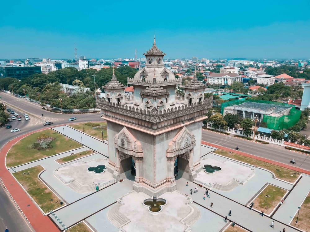 TP.HCM – VIÊNG CHĂN – LUANG PRABANG – VANG VIÊNG