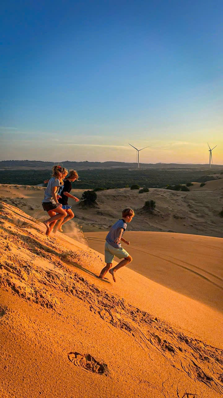 Mui Ne Sand Dunes Jeep Tour