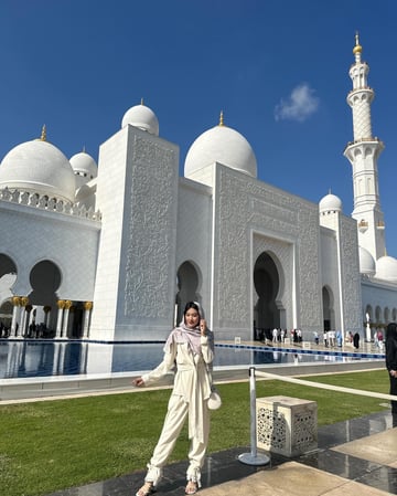 CHRISTMAS IN DUBAI - Image - 1340