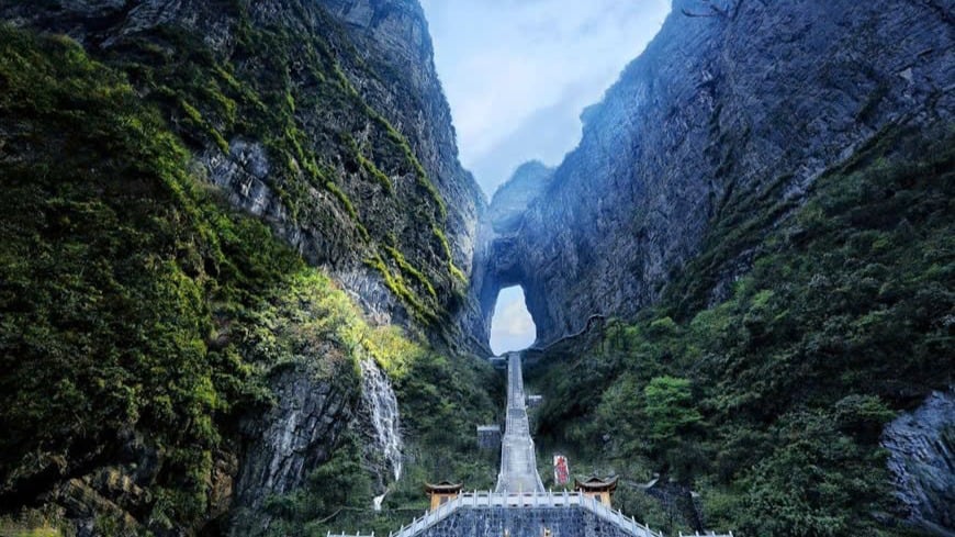 Tour Ân Thi - Phượng Hoàng Cổ Trấn - Trương Gia Giới 6N5D