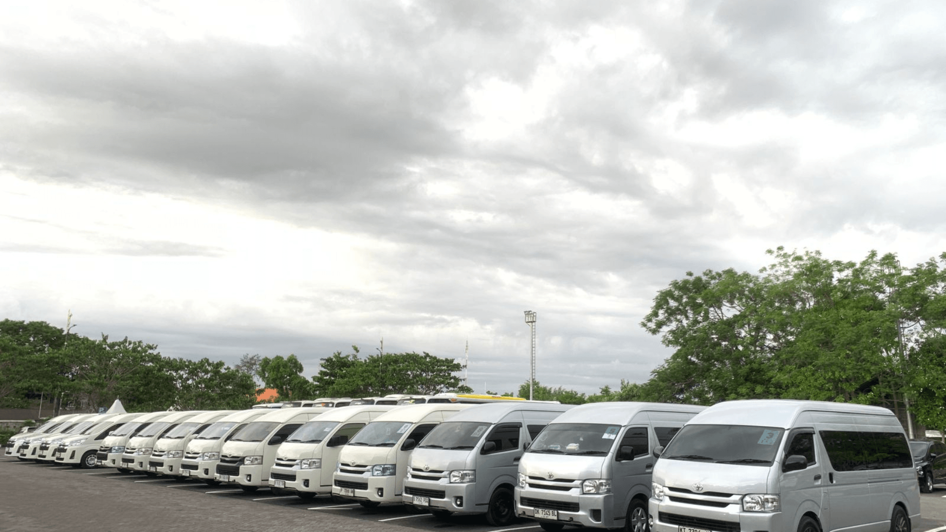 Toyota Hiace Minibus Rental with Driver – Comfortable Group Travel