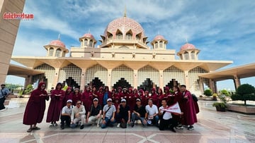 Tour du lịch liên tuyến 2 quốc gia 5N4Đ: Từ HCM - Singapore - Malaysia, VMB khứ hồi + KS 3* - Image - 5354