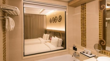 Tour Du lịch Thái Lan 5N4Đ: Từ Hà Nội - Bangkok - Pattaya - Đảo Coral - Show Alcazar - Baiyoke, Bay VN - Image - 4927