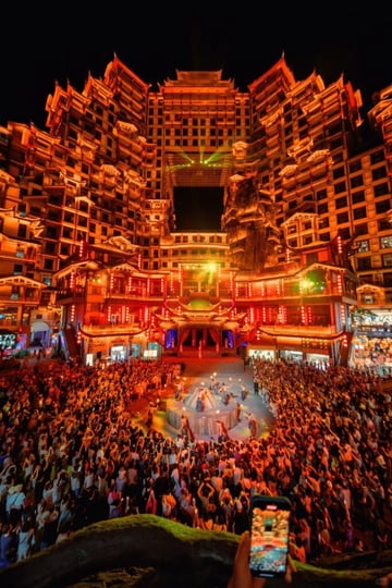 PHƯỢNG HOÀNG CỔ TRẤN – TRƯƠNG GIA GIỚI – ÂN THI - Image - 2429