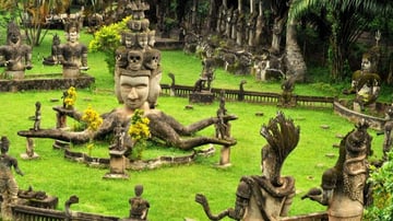 1-Day Laos: Wat Sisaket – Ho Prakeo – Taladsao Market - Image - 10945