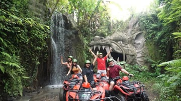 FAMOUSE PACKAGE - UBUD ADVENTURE TO INFINITY POOL - Image - 11475