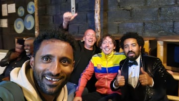 Night life in Ethiopia--music and dinner - Image - 5635