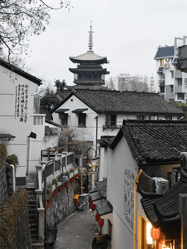 SOUTH KOREA TOUR - SEOUL: EXPERIENCE THE LAND OF KIMCHI