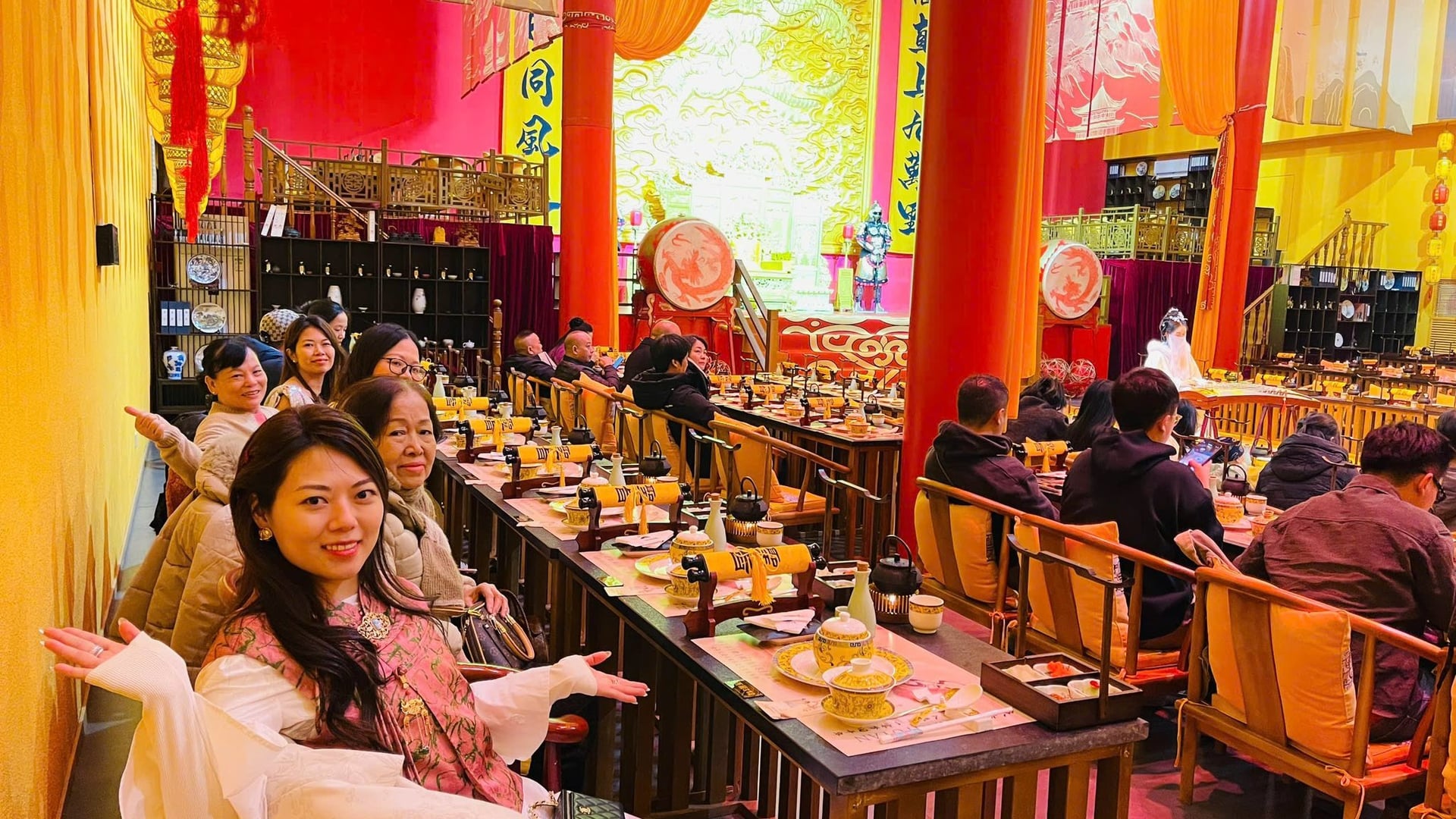 TRÙNG KHÁNH - YẾN TIỆC CUNG ĐÌNH - TẮM KHOÁNG NÓNG