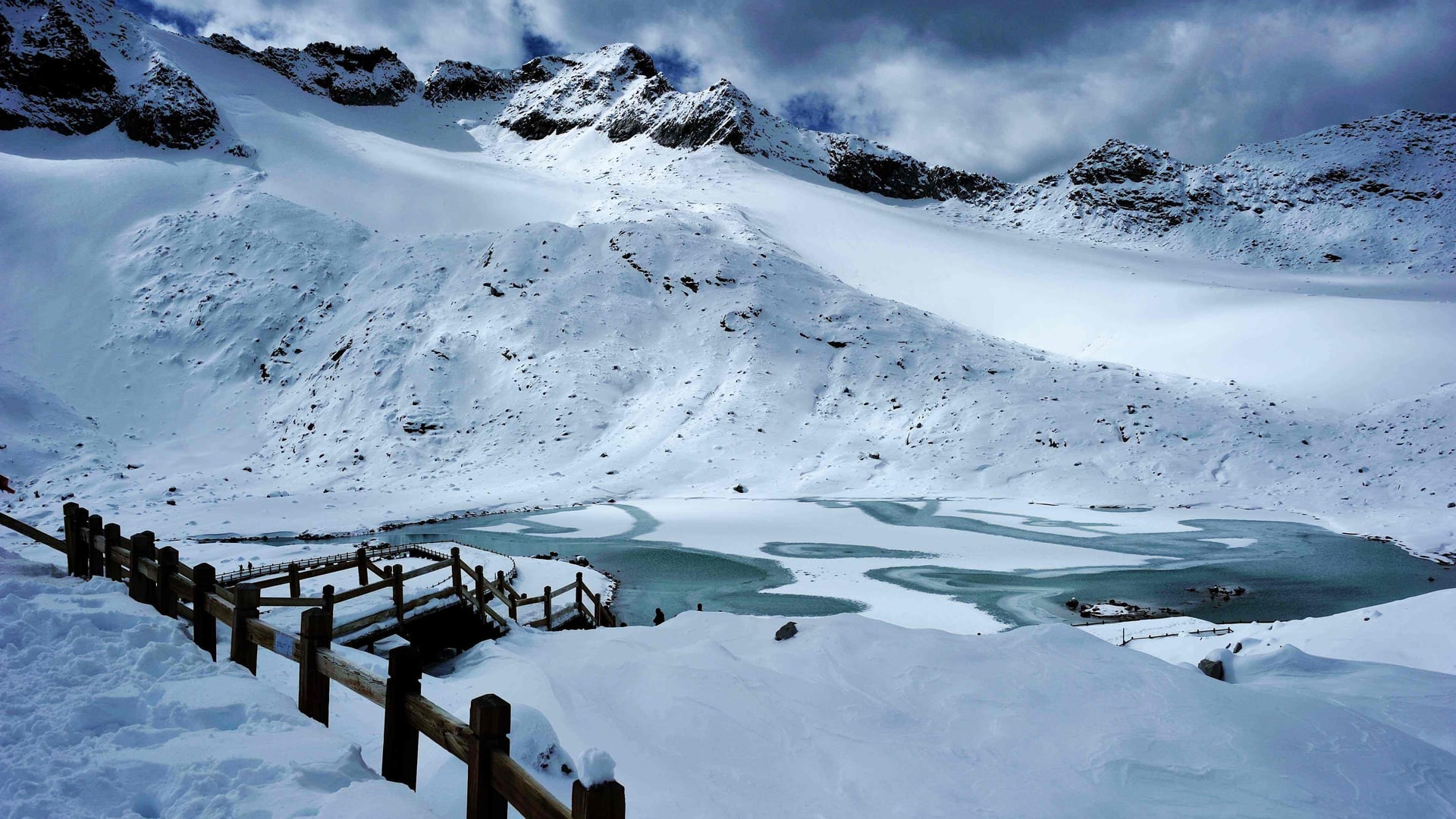 THÀNH ĐÔ - CỬU TRẠI CÂU - TRƯỢT TUYẾT TẤT BẰNG CÂU