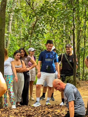 HO CHI MINH CITY & CU CHI TUNNELS FULL-DAY PREMIER GROUP TOUR - Image - 2561