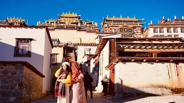 Tour Trung Quốc 6N5Đ: Từ Hà Nội - Đại Lý - Lệ Giang - Shangrila 6N5Đ, Bay Bamboo + KS 4* - Image - 5658