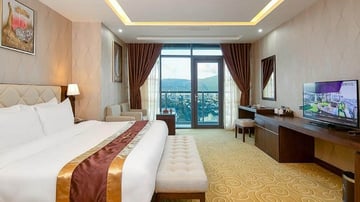 Tour Du Lịch Miền Trung 4N3Đ: HCM - Đà Nẵng - Bà Nà - Hội An - Huế - Quảng Bình, Vé Máy Bay Khứ Hồi + KS 4*, T5 hàng tuần - Image - 6059