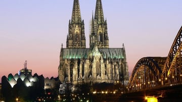 TOUR CHÂU ÂU lễ 30/4-01/5: PHÁP – BỈ - HÀ LAN – THỤY SĨ – ĐỨC (11 ngày 10 đêm) - Image - 10235