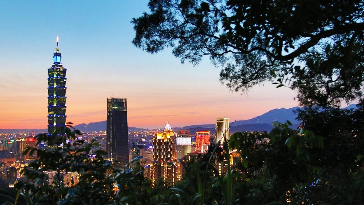 ĐÀI BẮC- ĐÀI TRUNG- NAM ĐẦU-GIA NGHĨA- CAO HÙNG Mùng 1 tết âm lịch