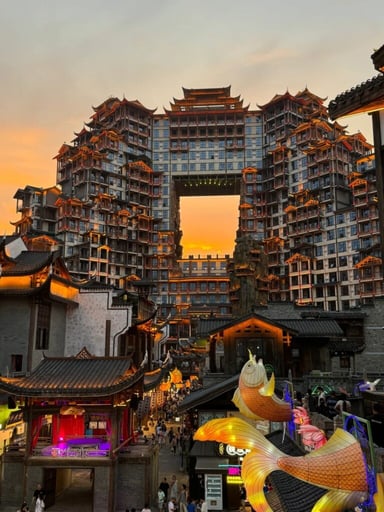 PHƯỢNG HOÀNG CỔ TRẤN – TRƯƠNG GIA GIỚI – ÂN THI - Image - 2445