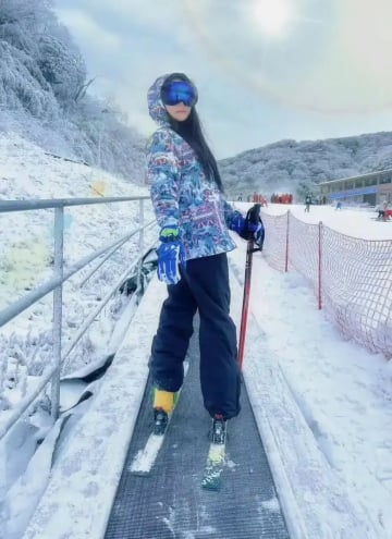 TRÙNG KHÁNH - TRƯỢT TUYẾT KIM PHẬT SƠN 5 NGÀY 4 ĐÊM - Image - 3289